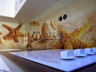 �zta� Mutfak tezgah aras� cam panel