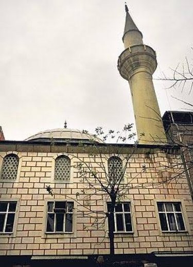 SANK� YED�M CAM��